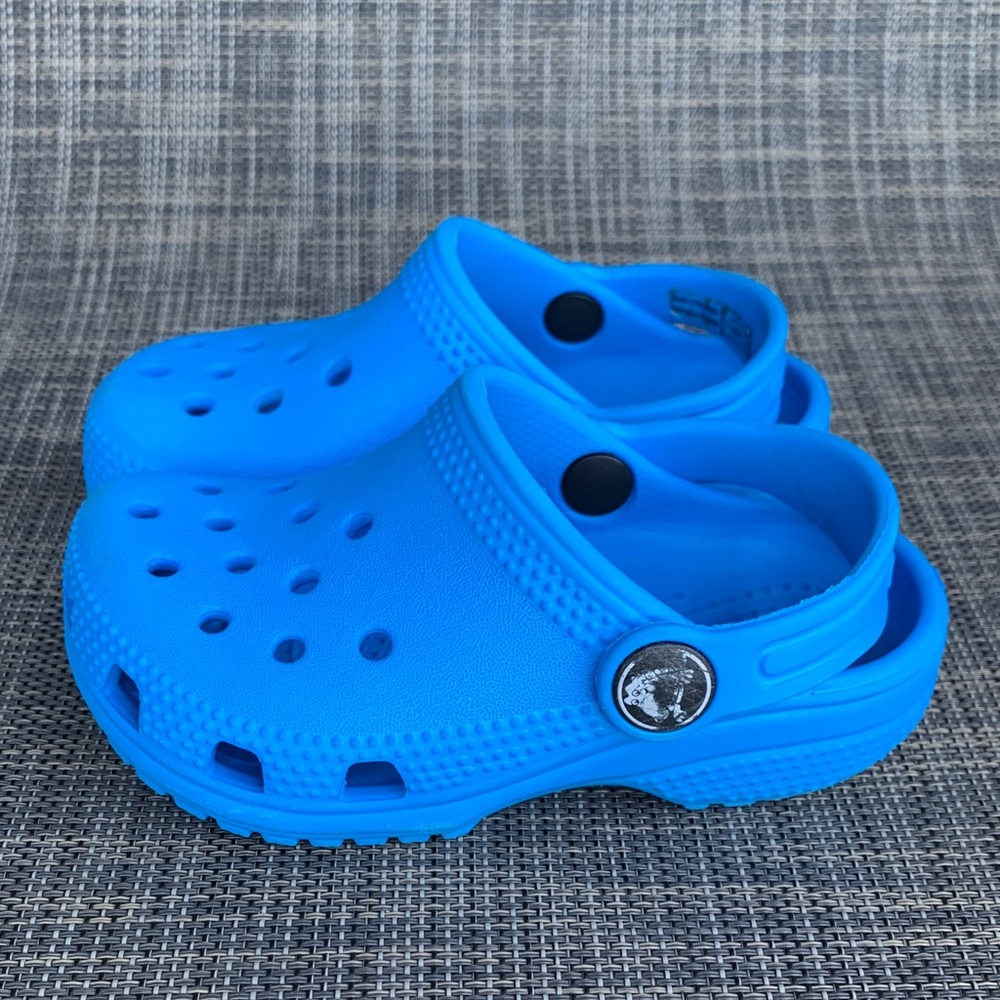 CROCS Classic Clogs Blue Slip on Sandals shoes Unisex Toddler size 7 - Picture 7 of 13